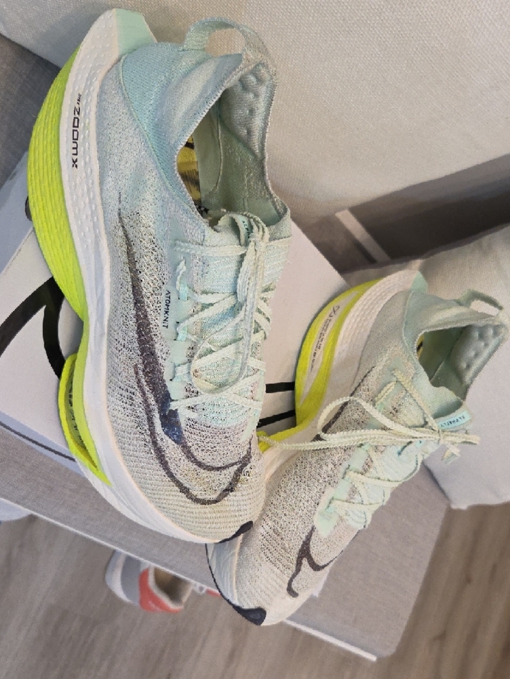 Nike ALPHAFLY Zoom X Women's Green and Neon Yellow Running Shoes - Picture 2 of 10